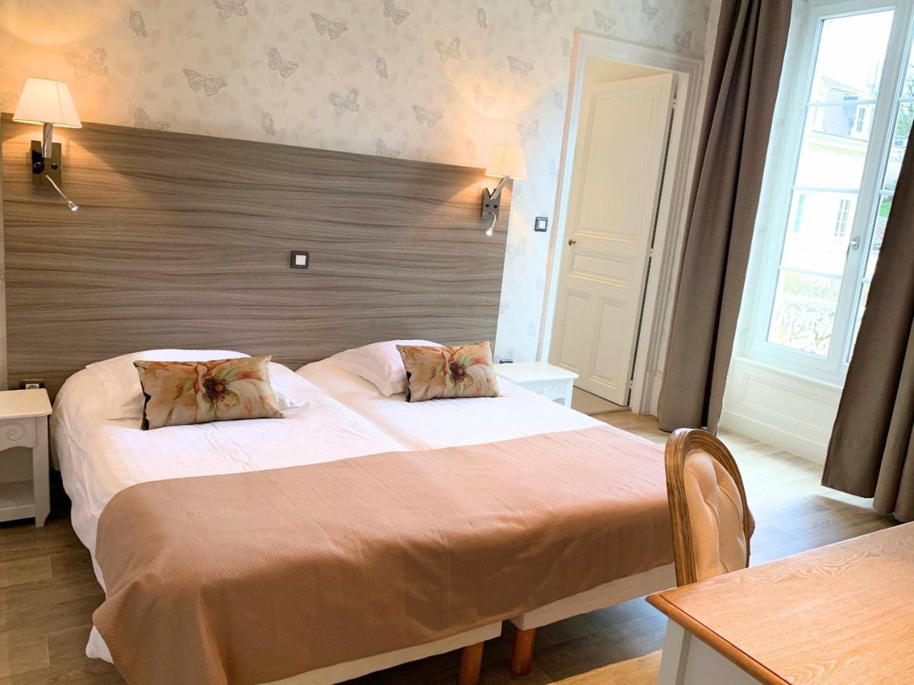 Grand Hotel De Bourbon-Lancy - Spa Et Restaurant - Logis Dış mekan fotoğraf